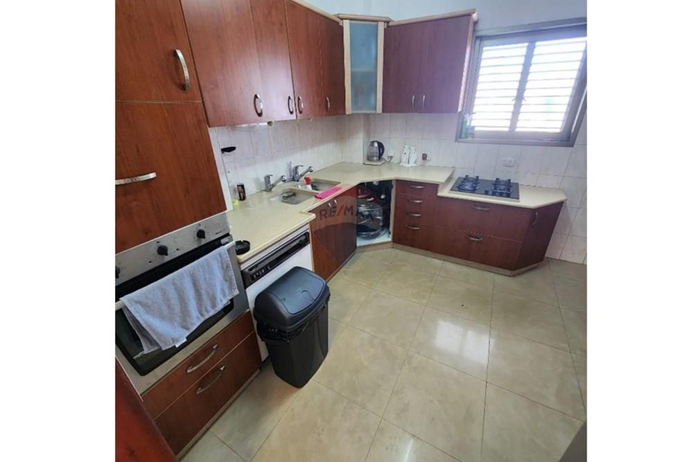 Apartment for Sale in Bat Yam - Image 2
