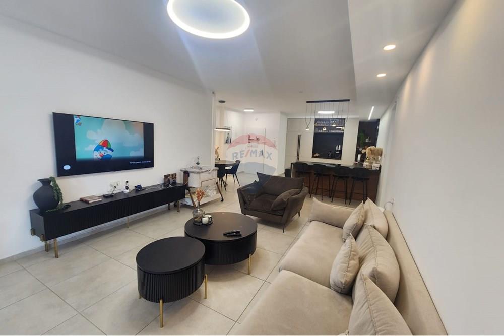 Apartment for Sale in Sderot - Image 4