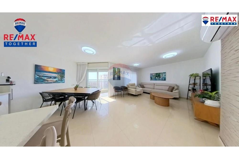Apartment for Sale in Ashdod - Image 2