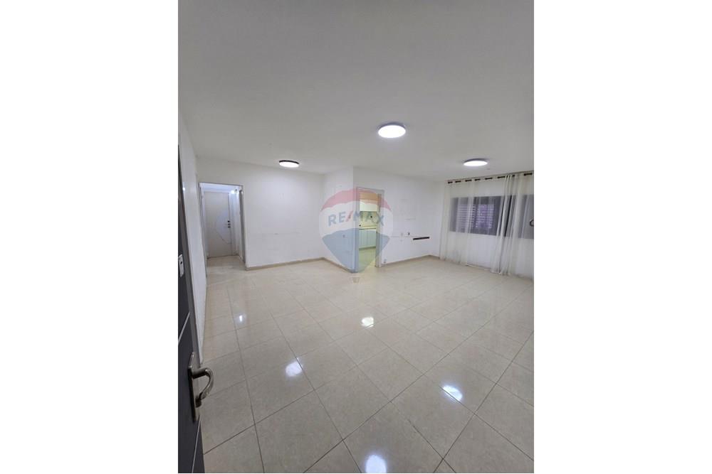 Apartment for Sale in Beer Sheva - Image 3