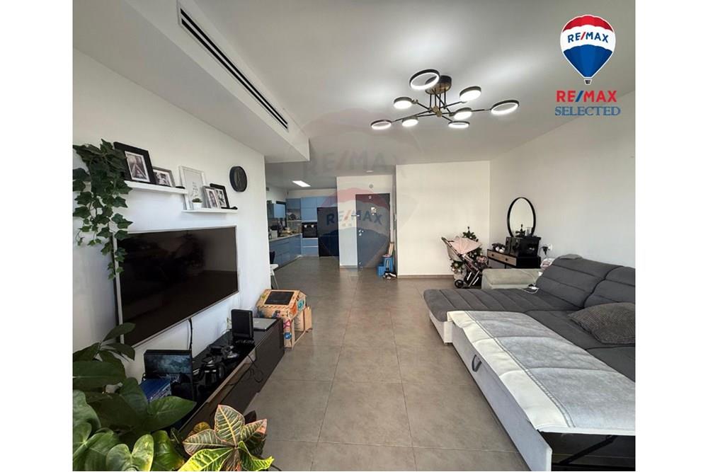 Apartment for Sale in Haifa - Image 2