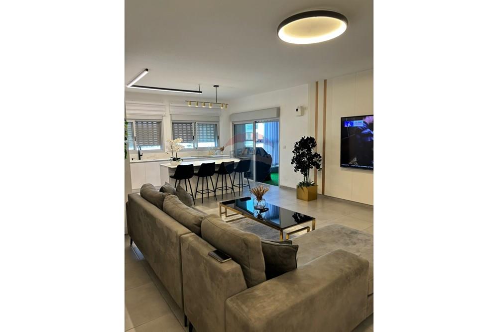 Apartment for Sale in Nahariya - Image 1