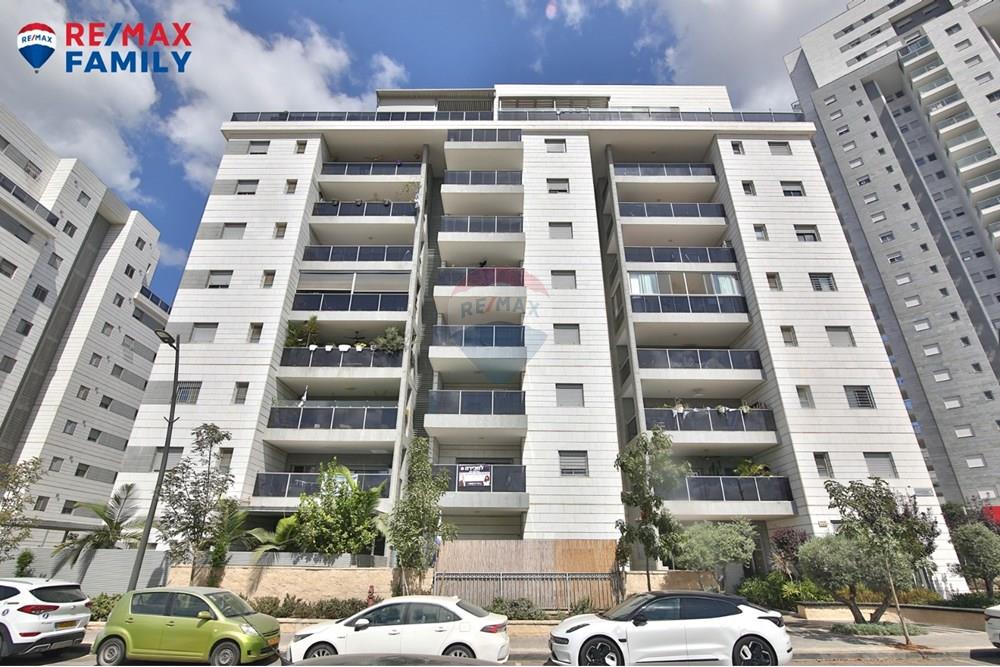 Apartment for Sale in קרית ביאליק - Image 1