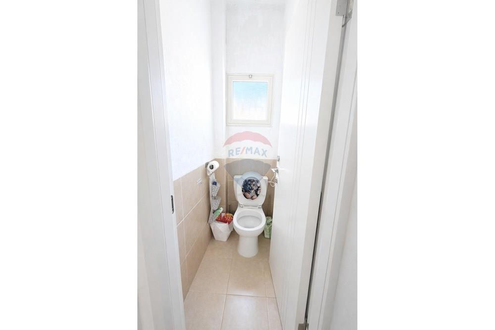 Apartment for Sale in Kiryat Yam - Image 6