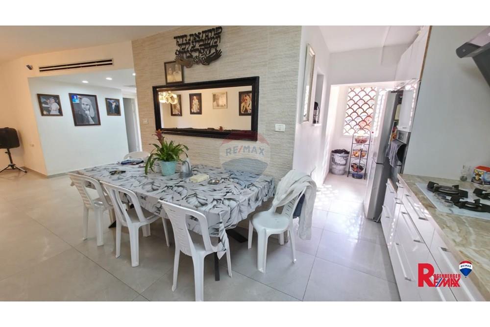 Apartment for Sale in Tel Aviv - Image 6