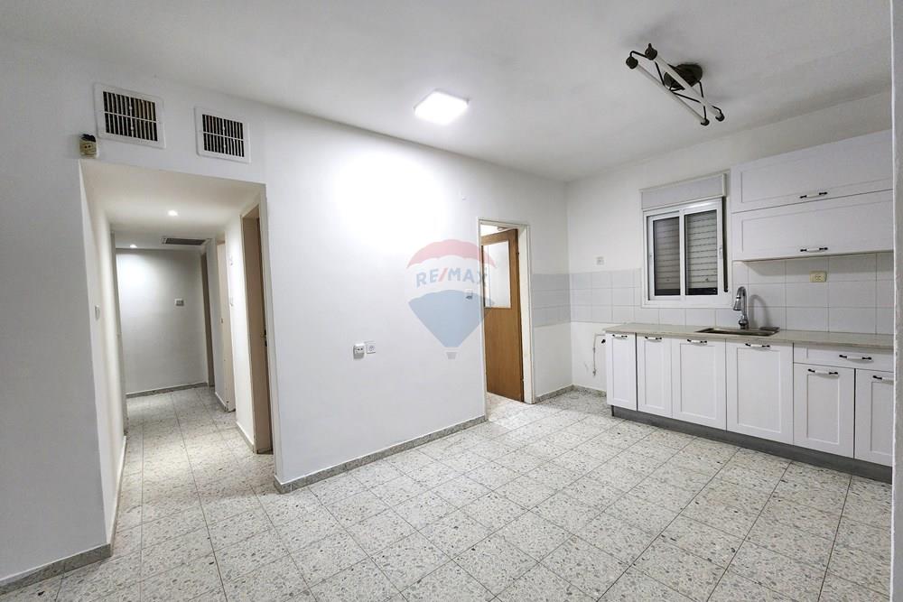 Apartment for Sale in Sderot - Image 1