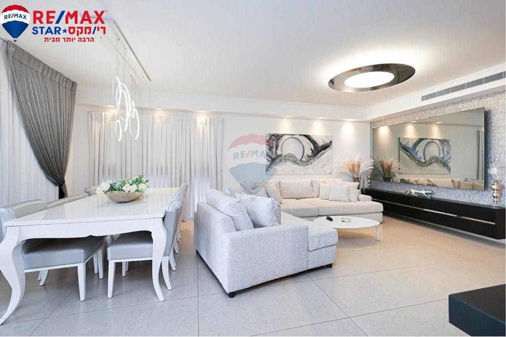 Apartment for Sale in Herzliya - Image 4