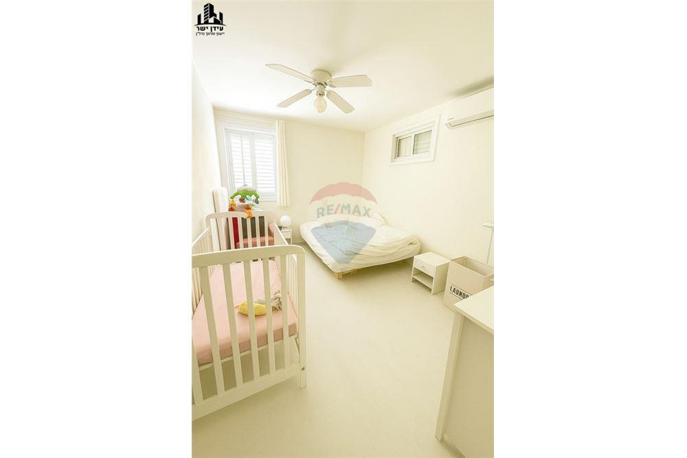 Apartment for Sale in Tel Aviv - Image 5