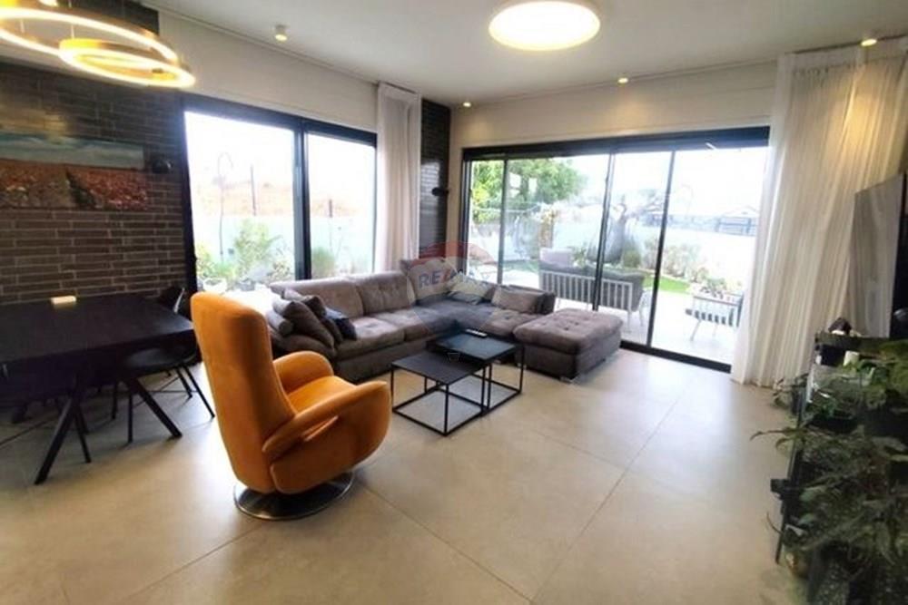 Apartment for Sale in Sderot - Image 4