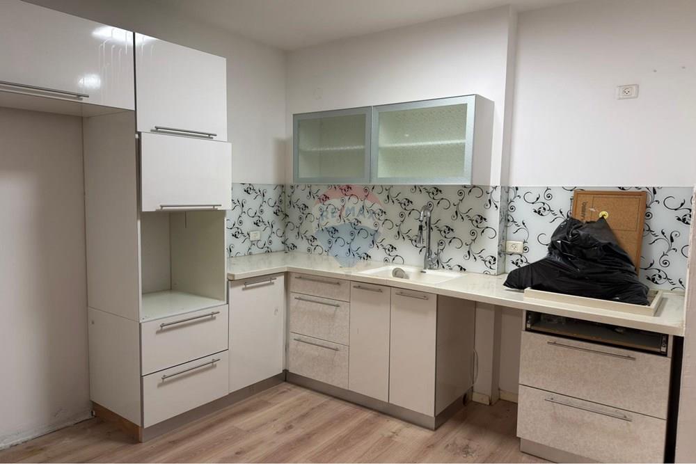 Apartment for Sale in קרית מוצקין - Image 2