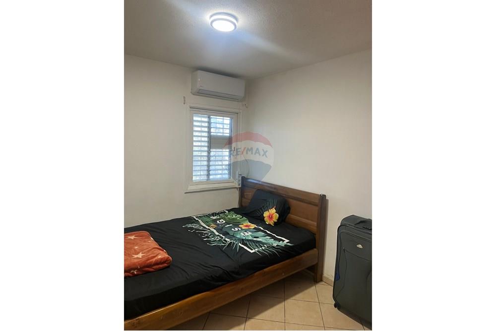 Apartment for Sale in Holon - Image 4