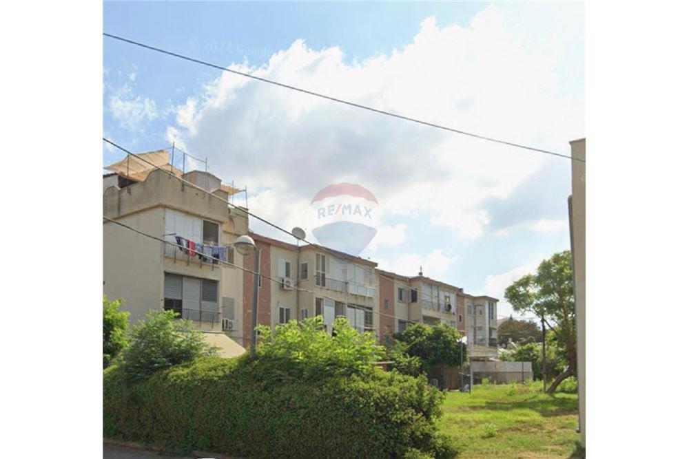 Apartment for Sale in Tel Aviv - Image 3
