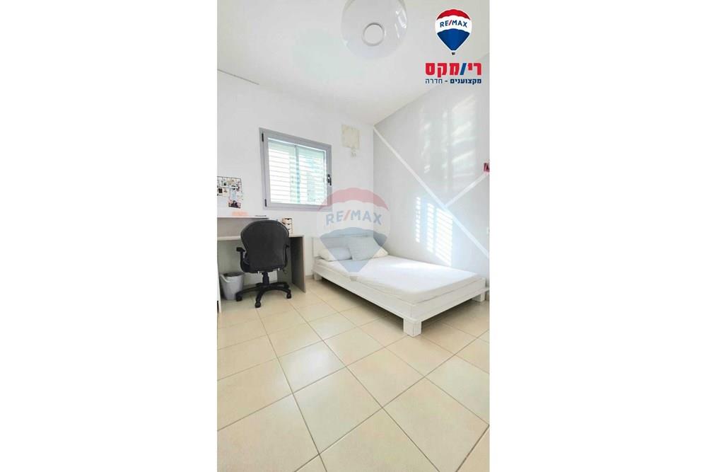 Apartment for Sale in Hadera - Image 5