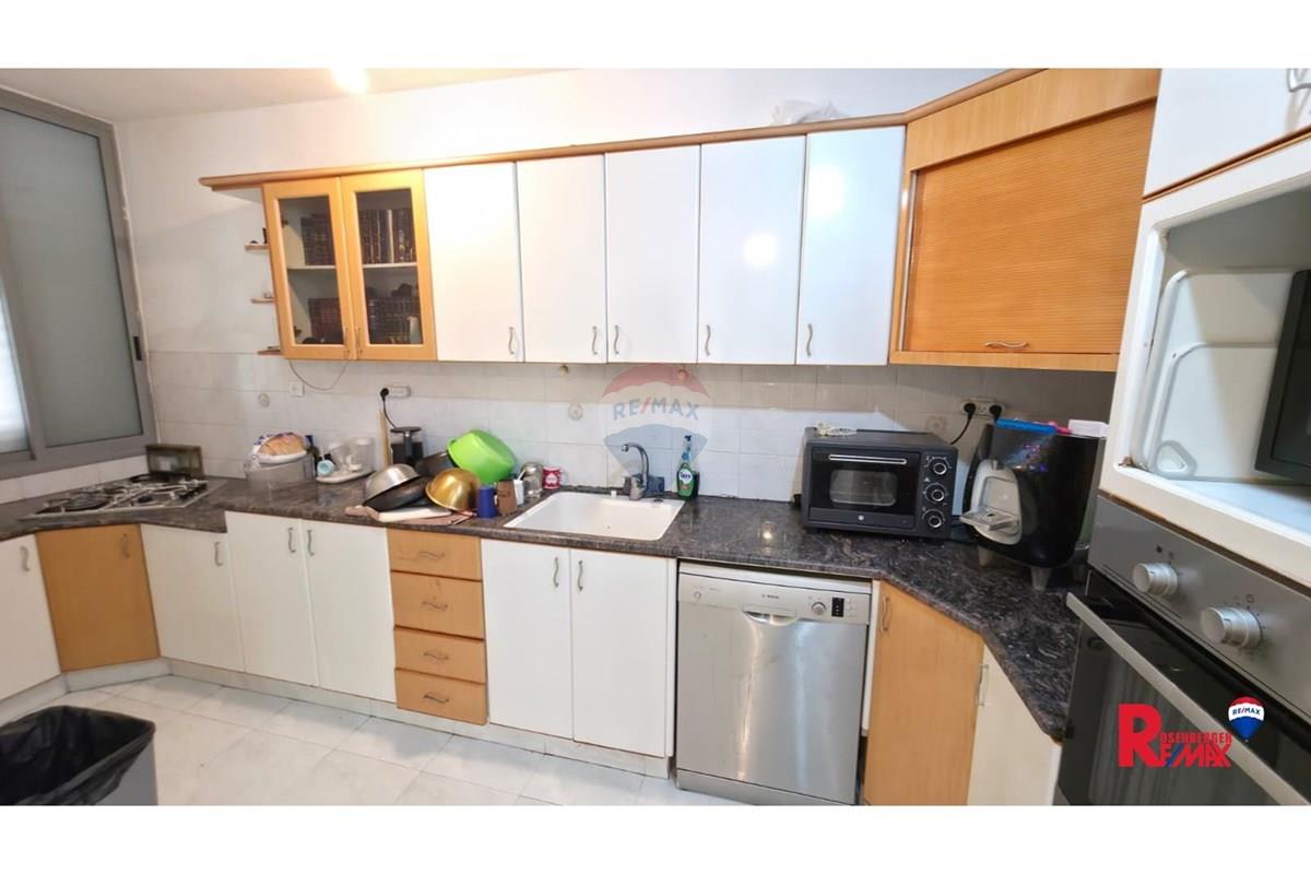 Apartment for Sale in Holon - Image 7