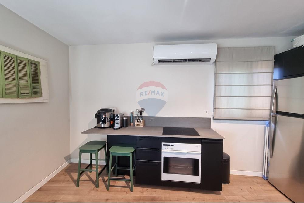 Apartment for Sale in Tel Aviv - Image 4