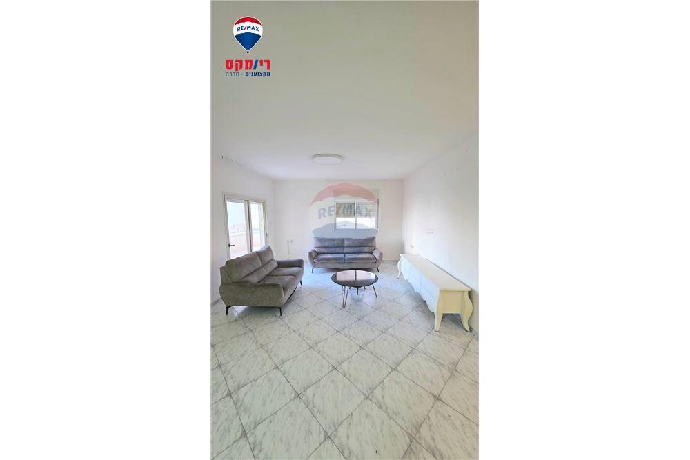 Apartment for Sale in Hadera - Image 1
