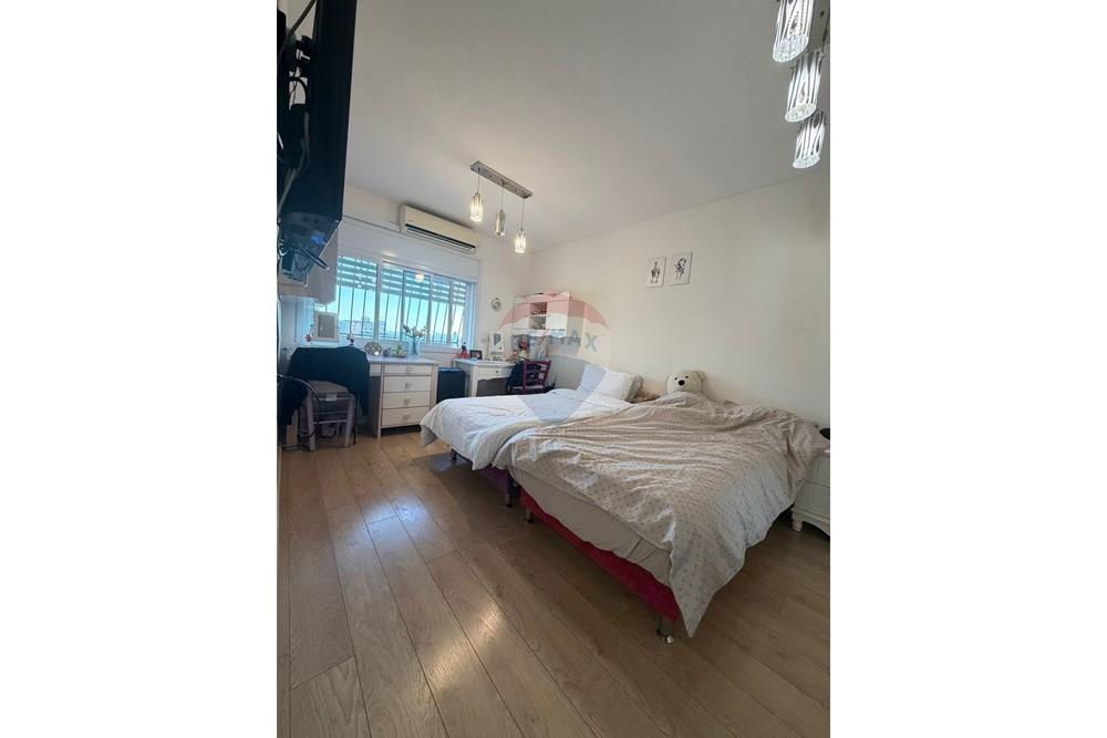 Apartment for Sale in Tel Aviv - Image 6
