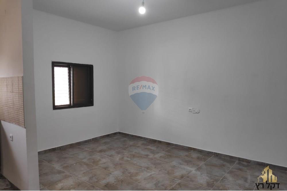 Apartment for Sale in Acre - Image 2