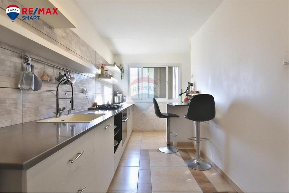 Apartment for Sale in Kiryat Yam - Image 4
