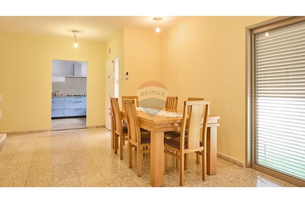 House for Sale in Rishon LeZion - Image 3