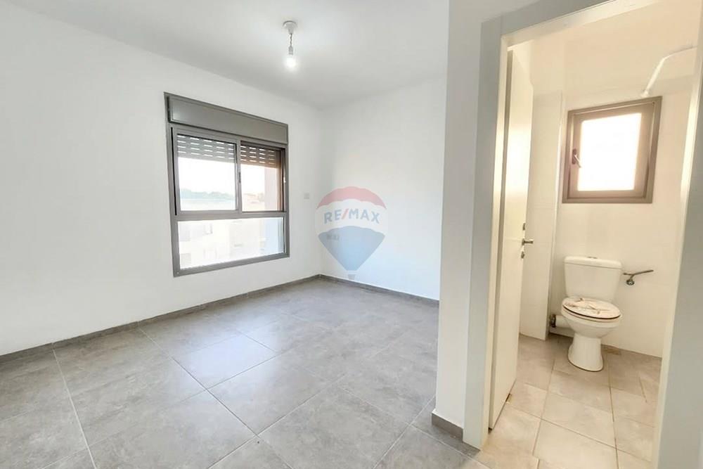 Apartment for Sale in מעלות - Image 6