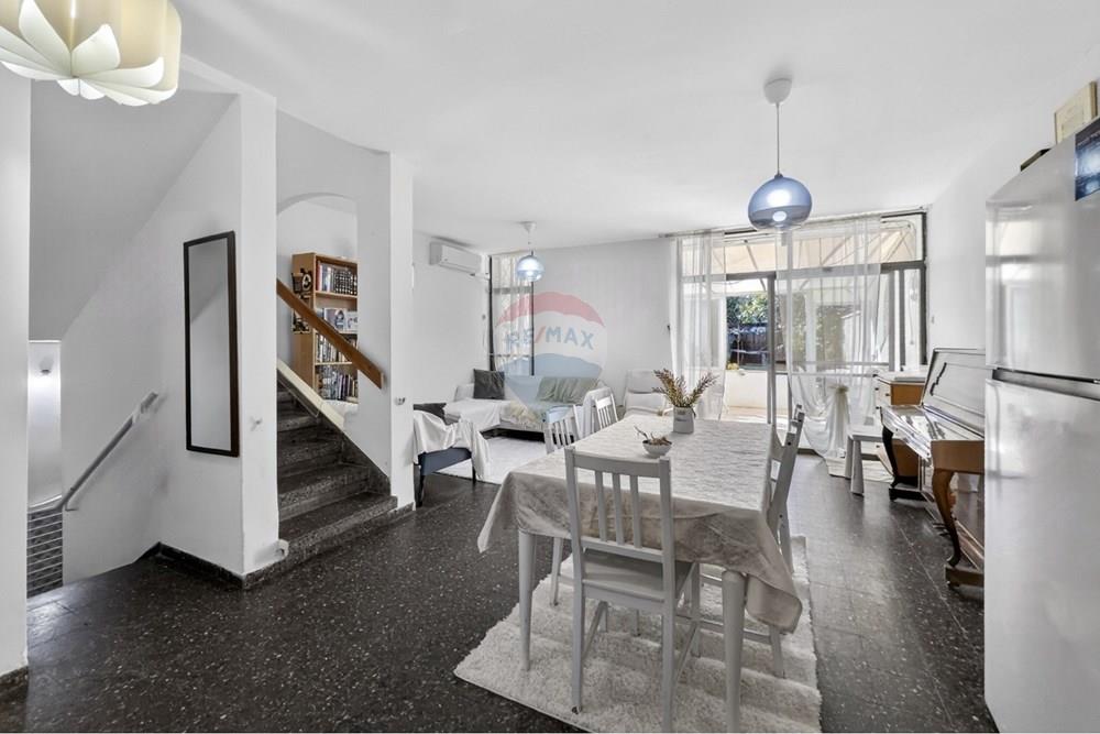 Apartment for Sale in Caesarea - Image 1