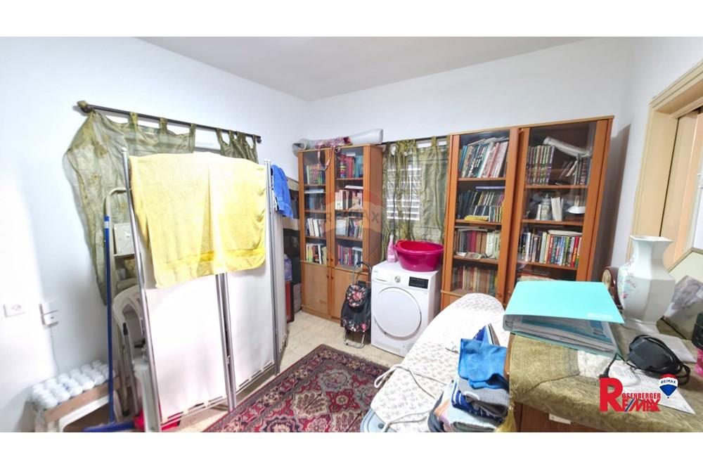 Apartment for Sale in Ramat Gan - Image 6