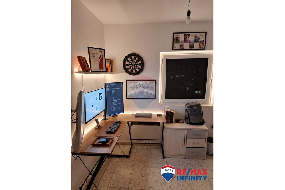 Apartment for Sale in Lod - Image 4