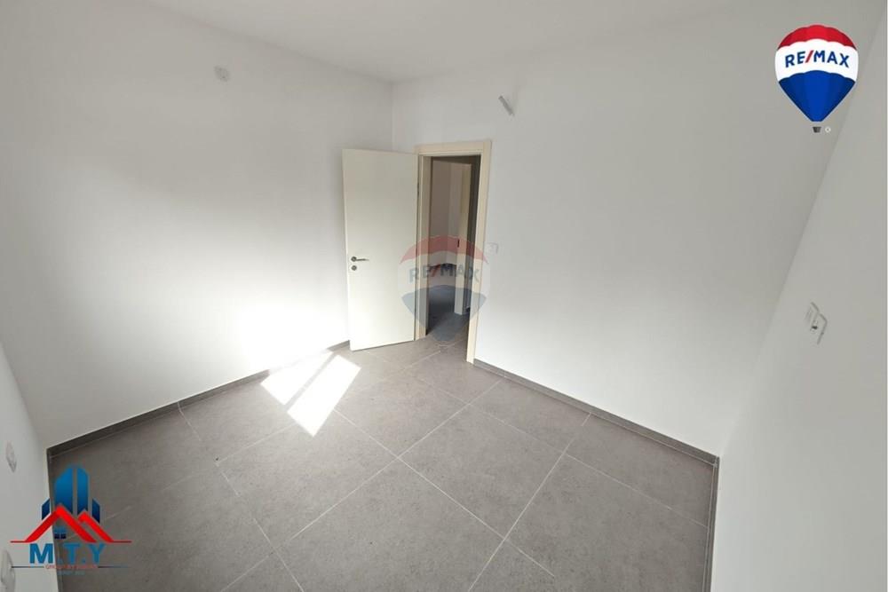 Apartment for Sale in Lod - Image 4