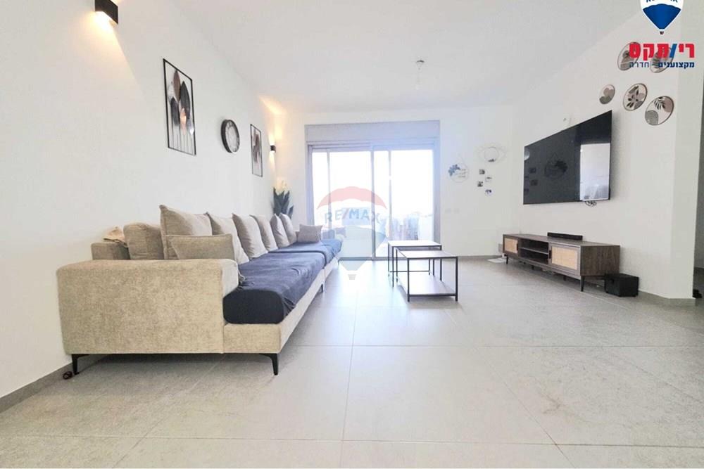 Apartment for Sale in Hadera - Image 5