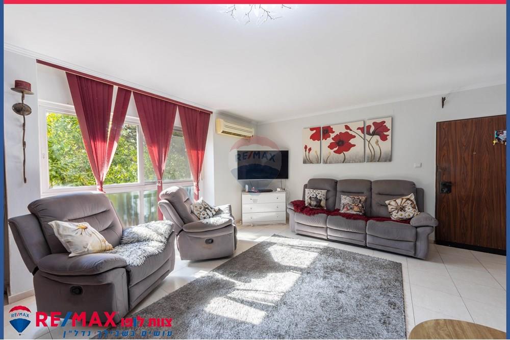 Apartment for Sale in Afula - Image 3