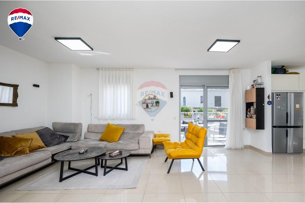 Apartment for Sale in Zichron Ya'akov - Image 1