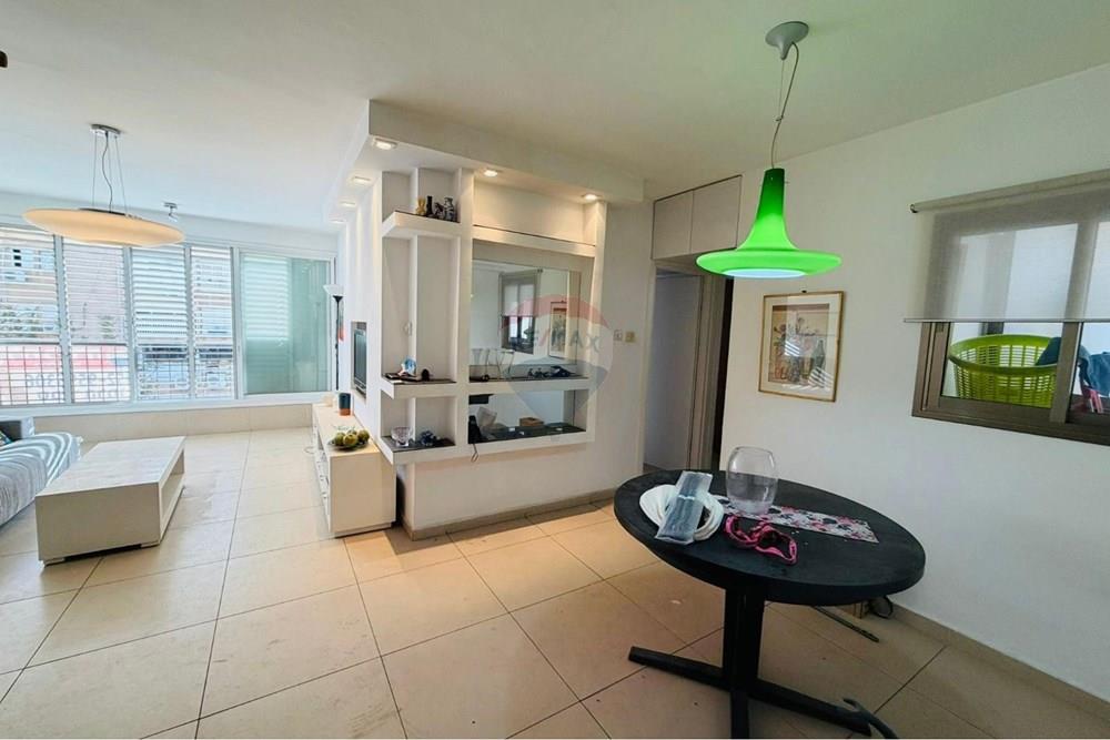 Apartment for Sale in Tel Aviv - Image 3