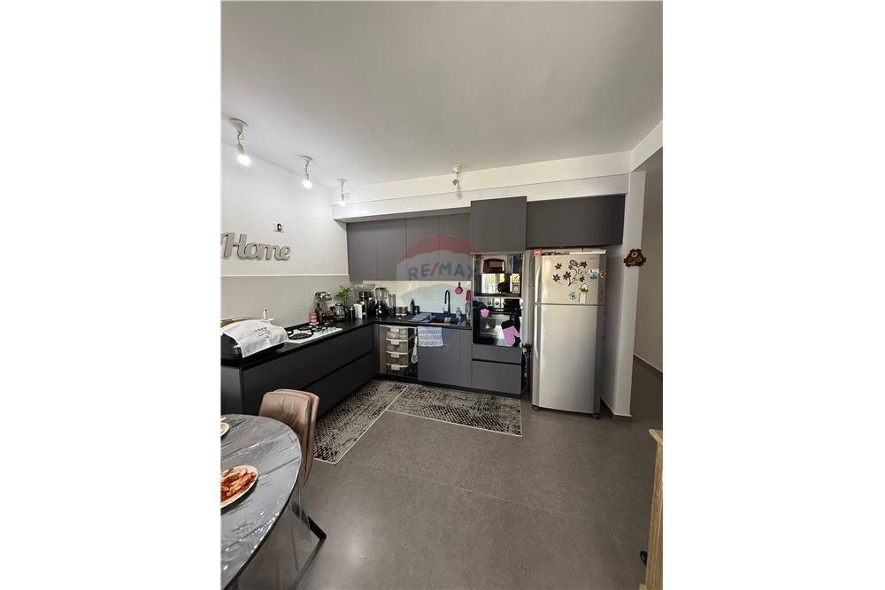 Apartment for Sale in Tel Aviv - Image 2