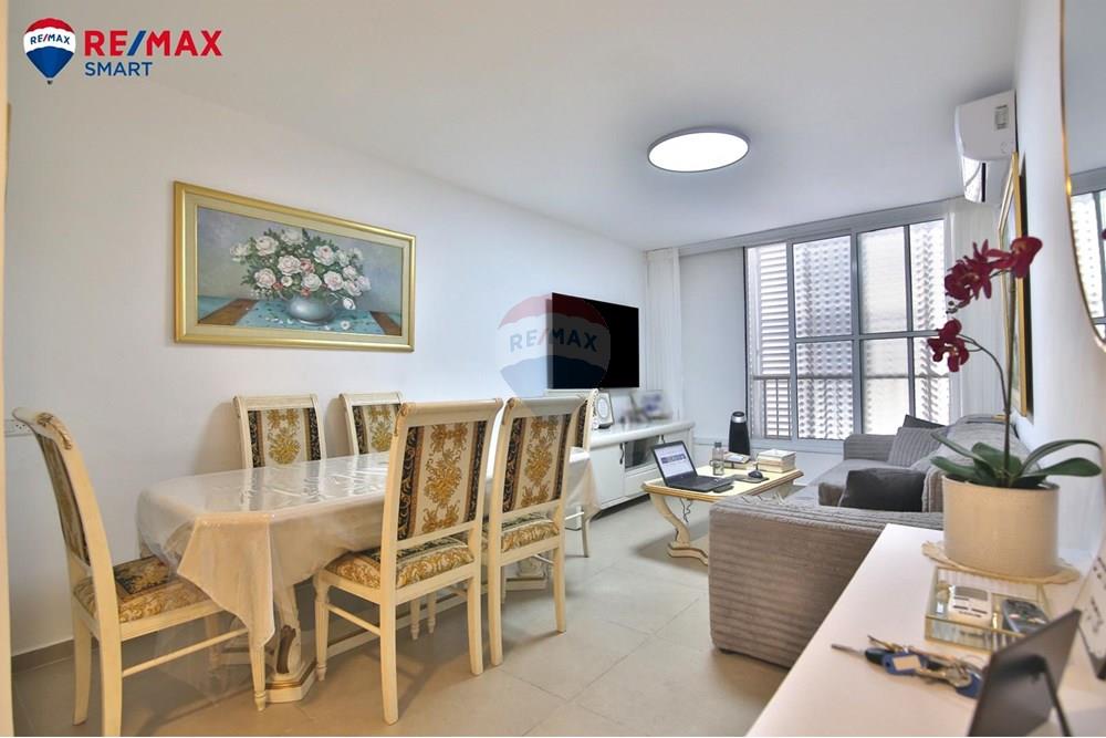 Apartment for Sale in Kiryat Yam - Image 3