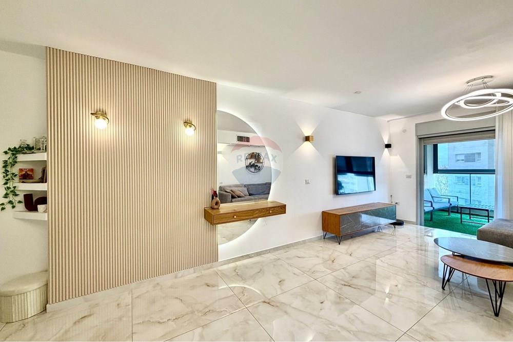 Apartment for Sale in Netanya - Image 3