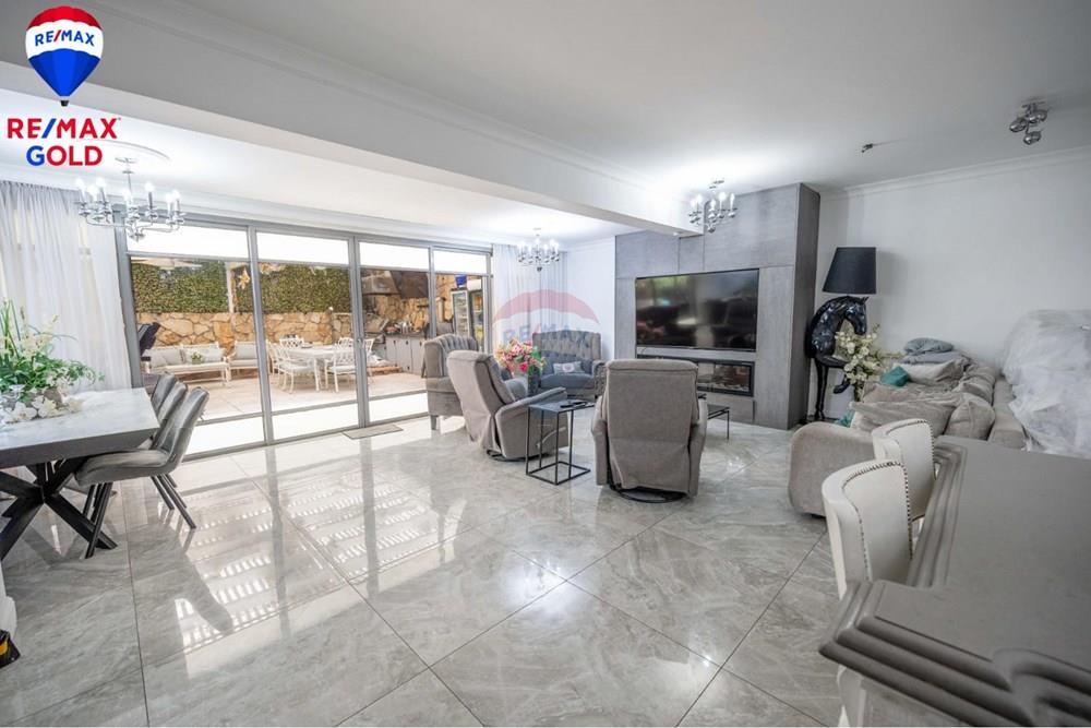 House for Sale in Modi'in - Image 3