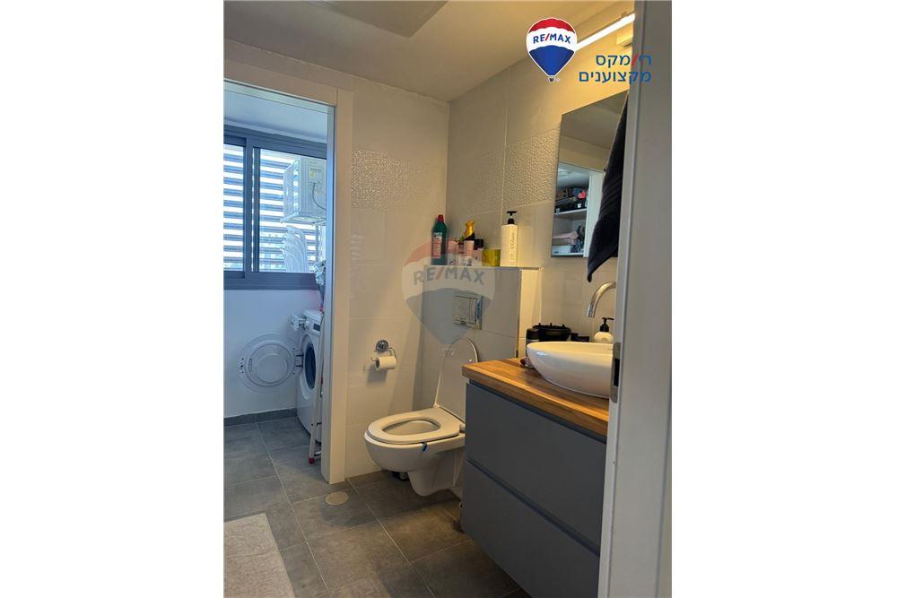 Apartment for Sale in Hadera - Image 2