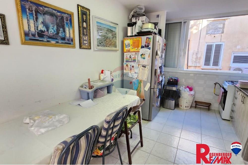 Apartment for Sale in Bat Yam - Image 4