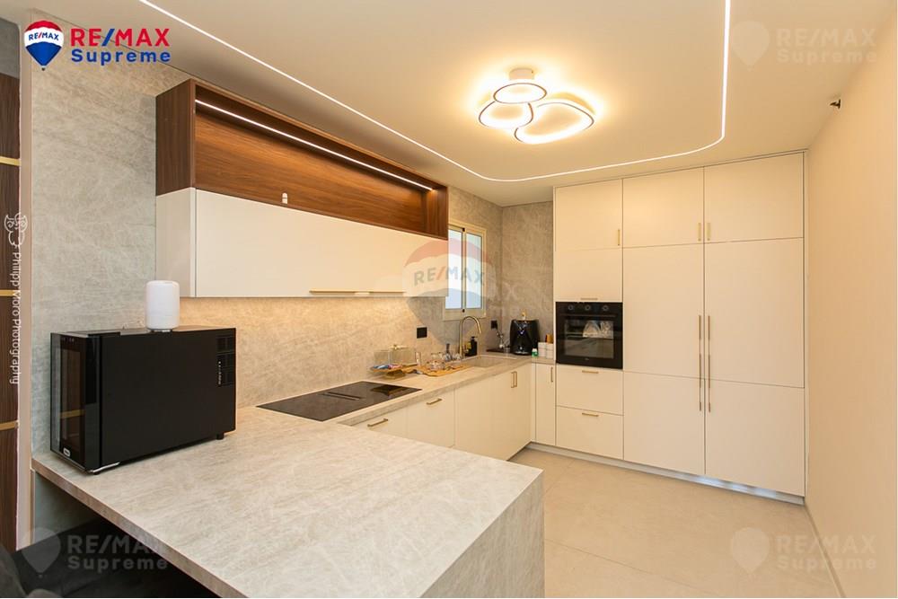 Apartment for Sale in נשר - Image 5