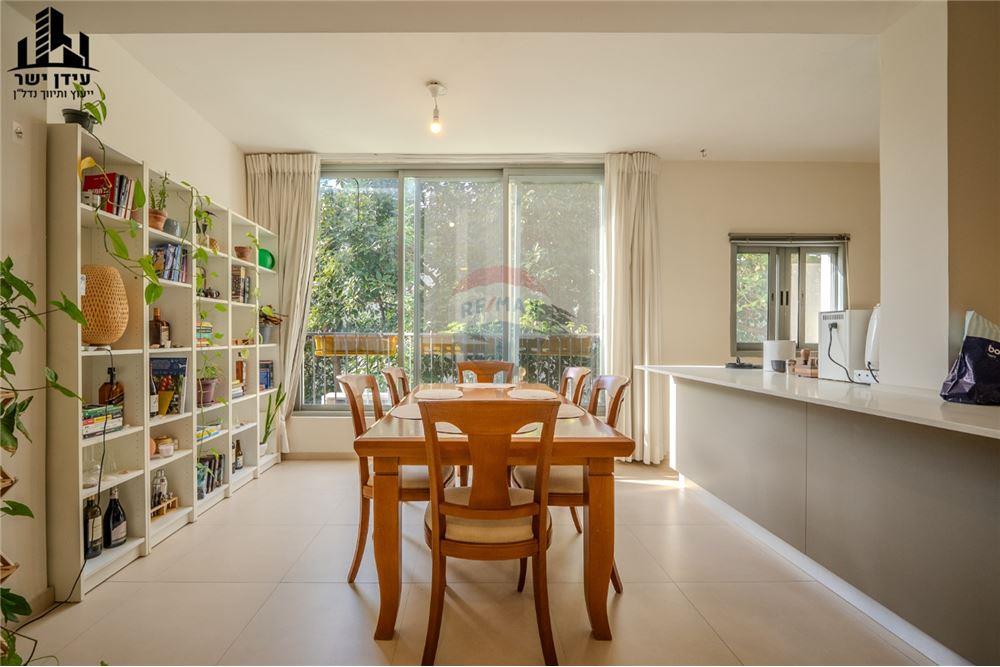 Apartment for Sale in Tel Aviv - Image 5