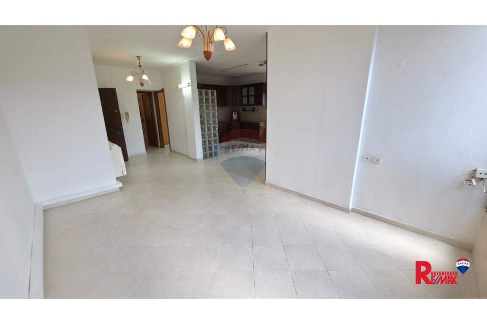Apartment for Sale in Holon - Image 4