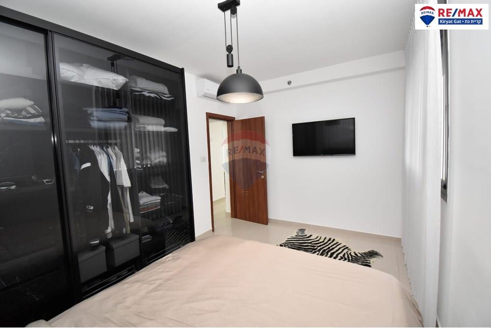 Apartment for Sale in קרית גת - Image 5