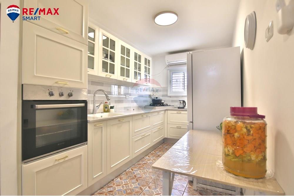 Apartment for Sale in Kiryat Yam - Image 1
