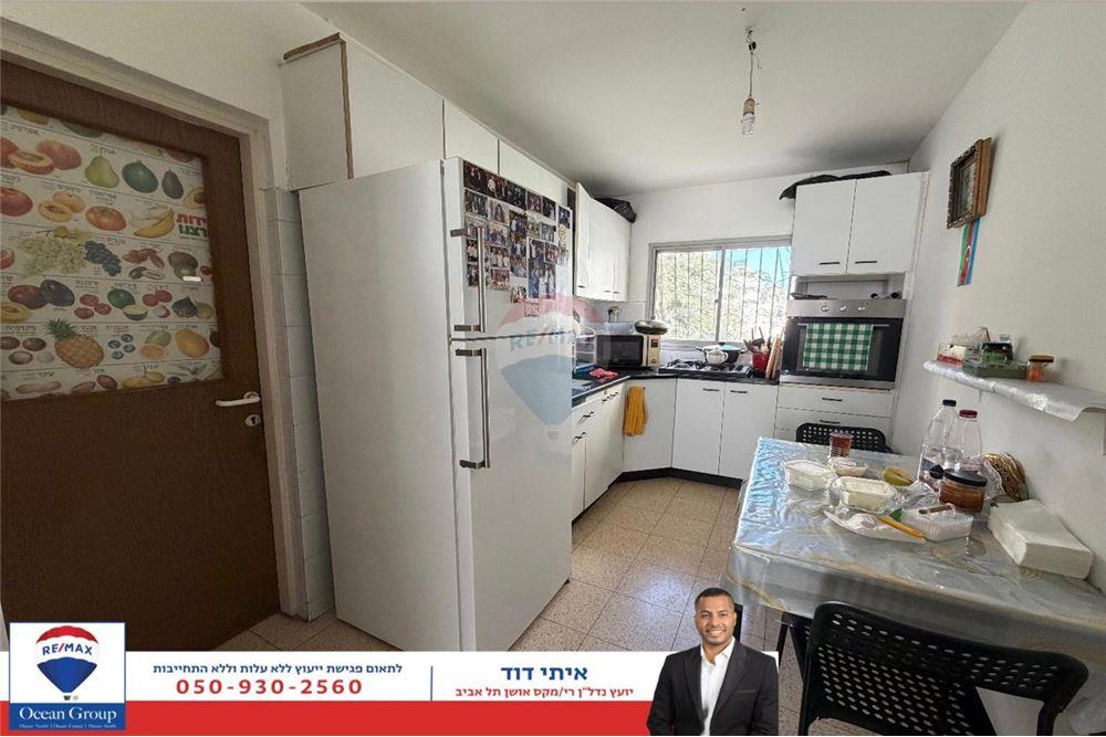 Apartment for Sale in Tel Aviv - Image 2