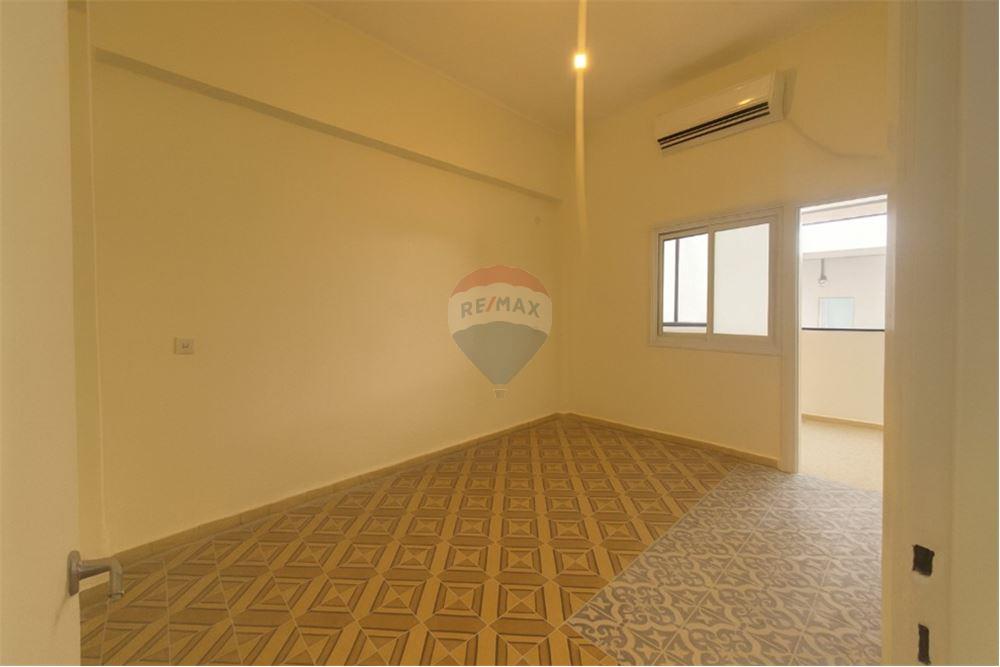 Apartment for Sale in Tel Aviv - Image 7