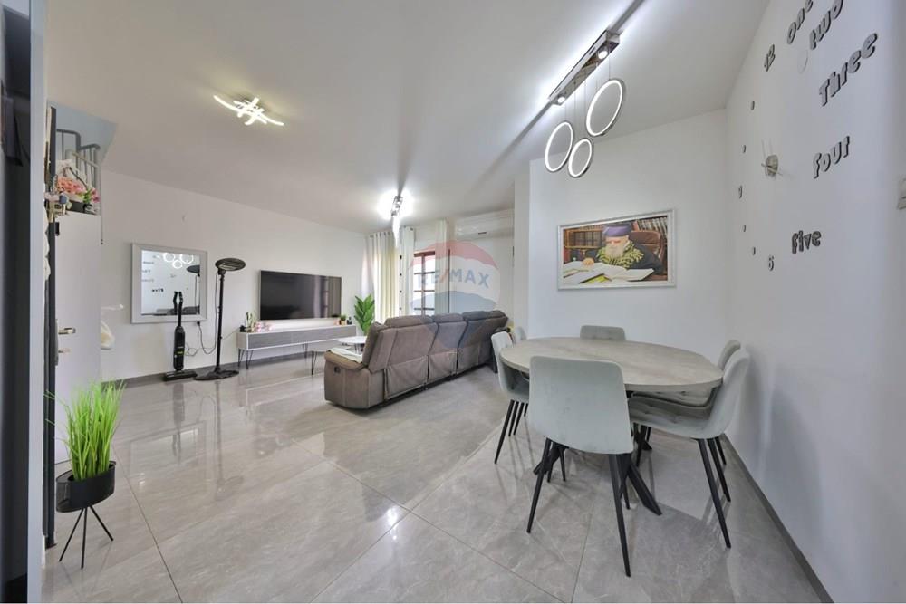 Apartment for Sale in קרית חיים - Image 2