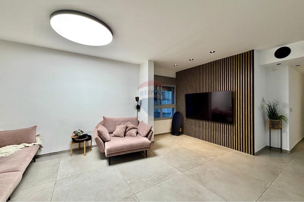 Apartment for Sale in Netanya - Image 4