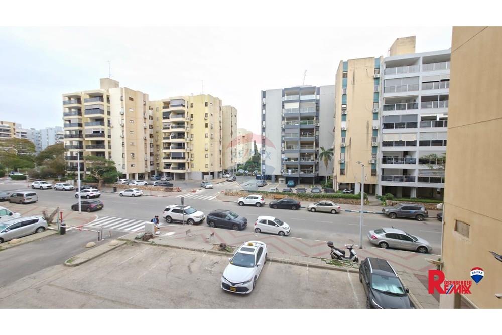 Apartment for Sale in Bat Yam - Image 6
