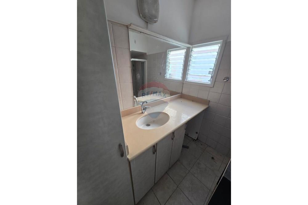 Apartment for Sale in Bat Yam - Image 7